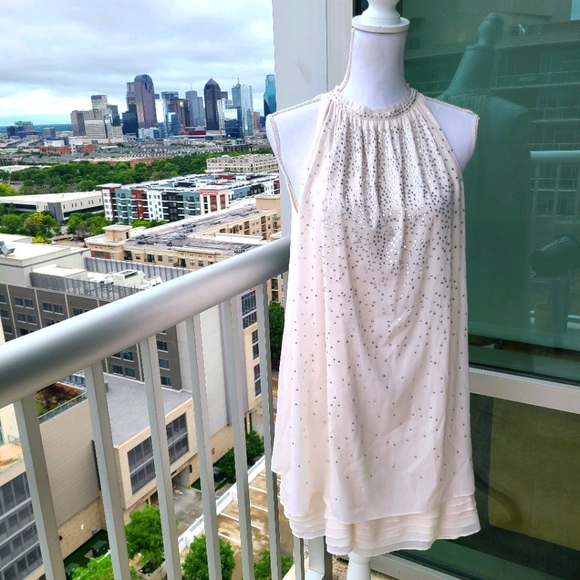 Alice + Olivia Dresses & Skirts - Alice+Olivia Cream Halter Mini Cocktail Dress Med
